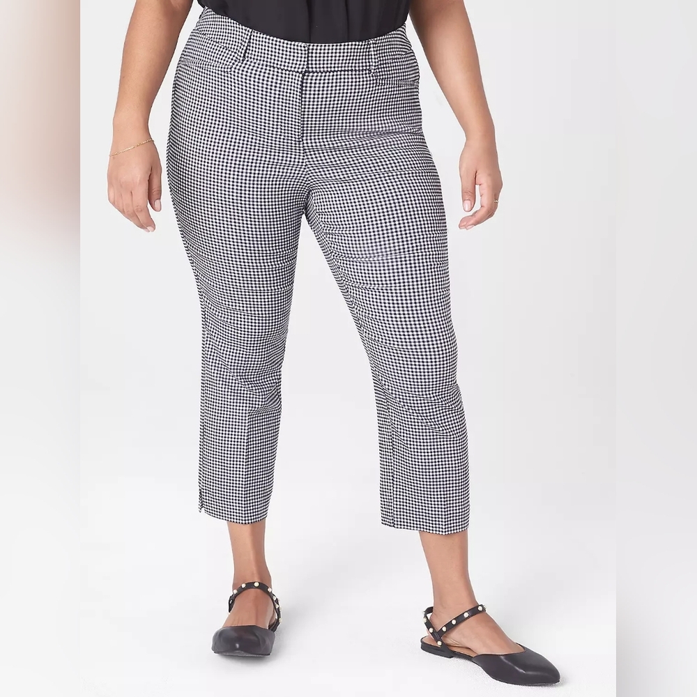 NWT Lane Bryant Slim Capri 4-Season Pant Black Gingham Mid-Rise Plus Size 24